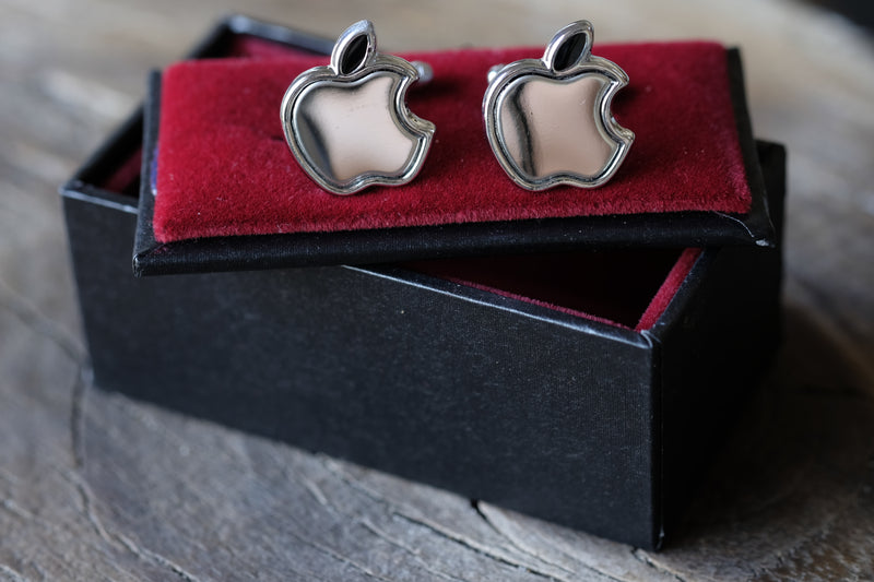 Gemelos hombre - Logo Apple